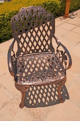 king grape chair